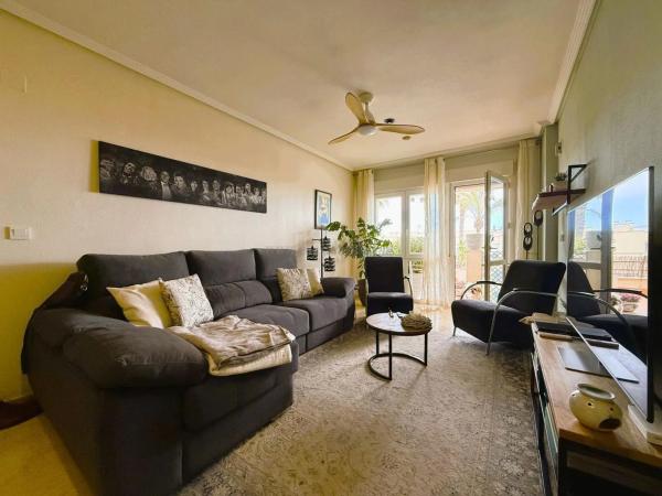 Piso en avenida de las Adelfas