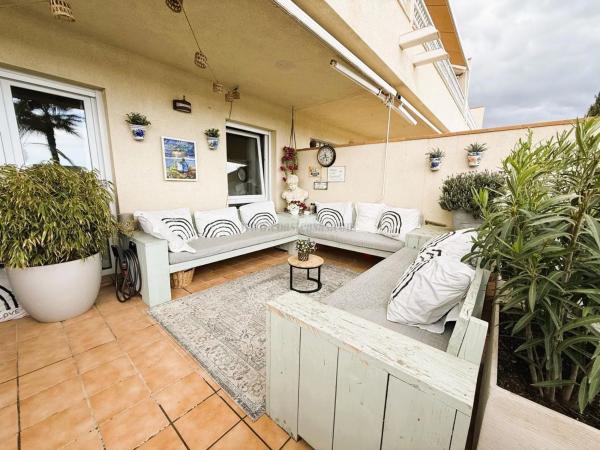 Piso en avenida de las Adelfas