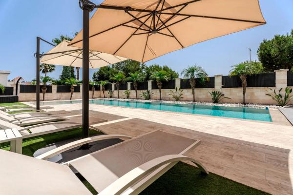 Chalet en Barrio La Zenia