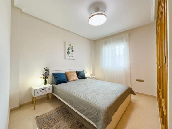 Piso en calle Castillo de la Atalaya