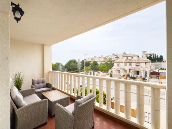 Piso en calle Castillo de la Atalaya