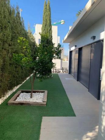 Casa independiente en calle Juan Marse, 113