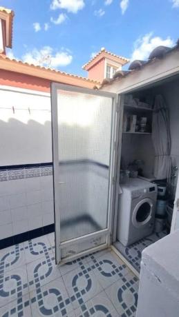 Chalet pareado en calle Ebro