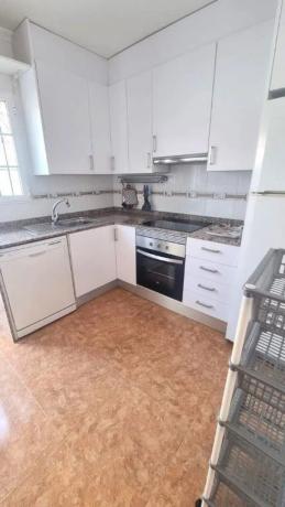 Chalet pareado en calle Ebro