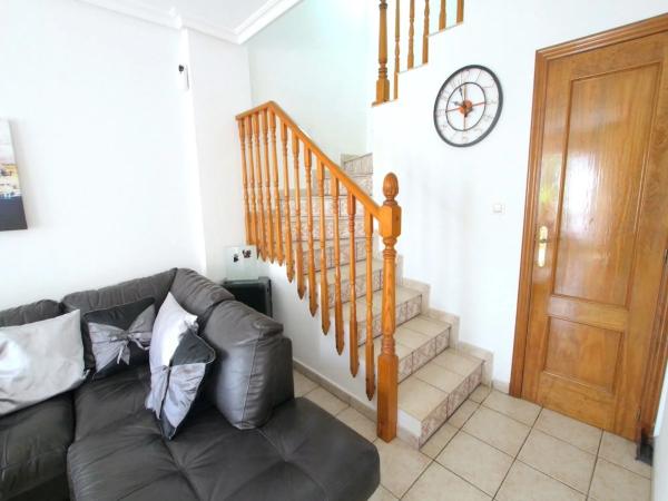 Chalet adosado en calle Picasso