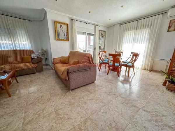 Casa independiente en Cv-925