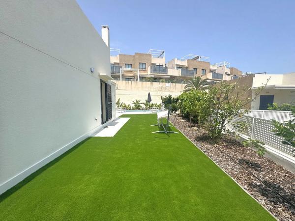 Casa independiente en calle Picasso, 27