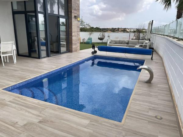 Chalet en Barrio Lomas de Cabo Roig-Los Dolses