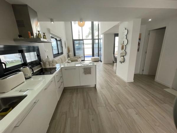 Chalet en Barrio Lomas de Cabo Roig-Los Dolses