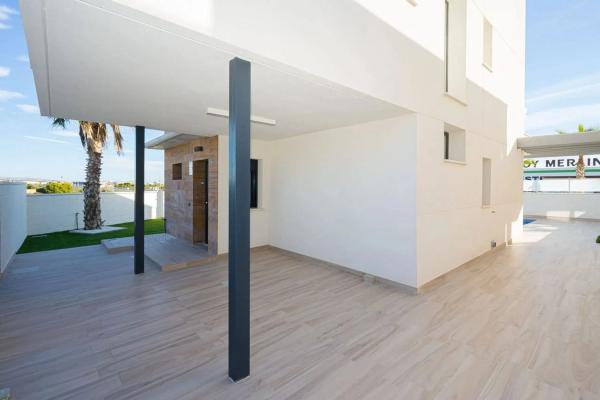 Chalet en Barrio Lomas de Cabo Roig-Los Dolses