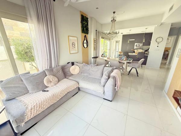 Casa independiente en calle Picasso, 23