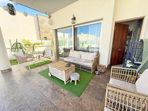 Casa independiente en calle Picasso, 23