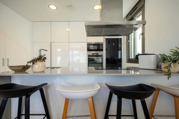 Chalet pareado en calle la Traviata