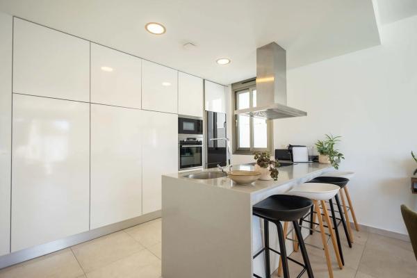 Chalet pareado en calle la Traviata