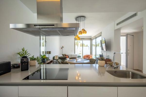 Chalet pareado en calle la Traviata