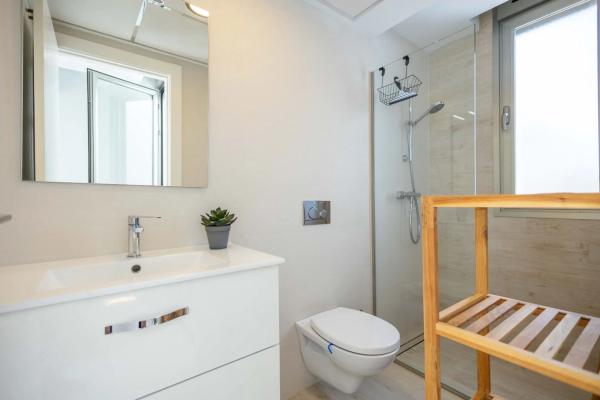 Chalet pareado en calle la Traviata