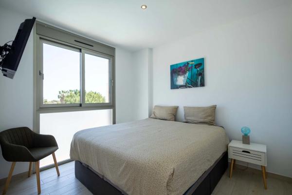 Chalet pareado en calle la Traviata