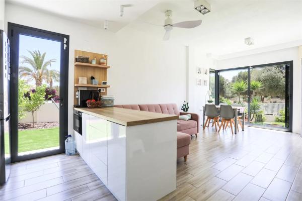 Casa independiente en calle del Rocío