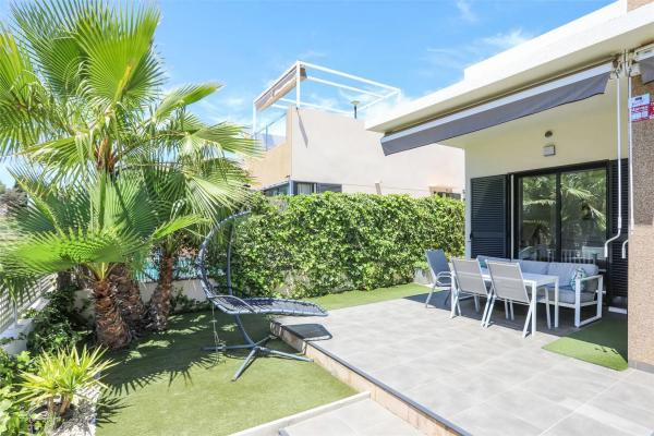 Casa independiente en calle del Rocío