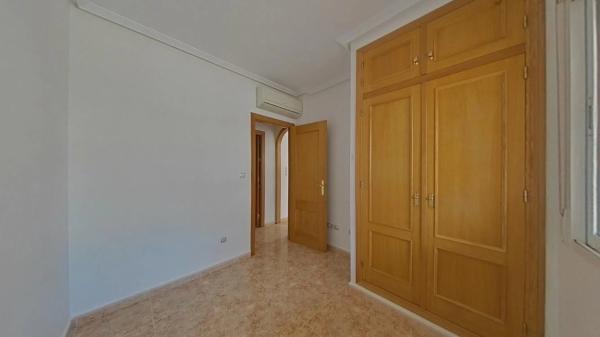 Chalet adosado en calle Clavo