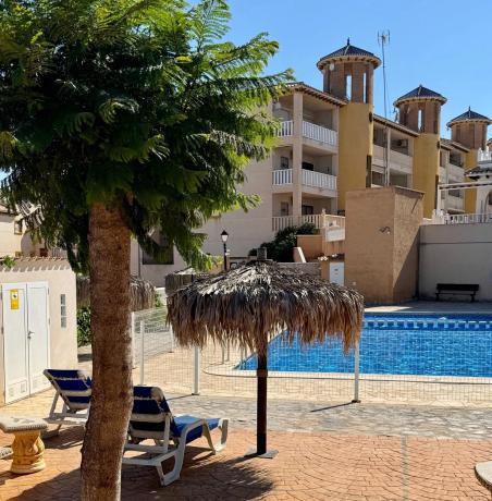 Piso en calle Castillo de la Atalaya s/n