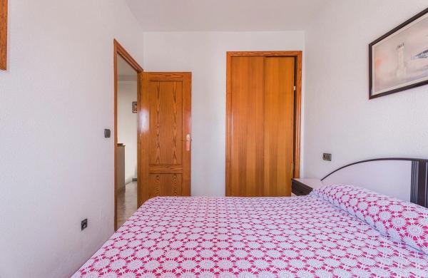 Chalet pareado en calle Nicolás de Bussi, 4