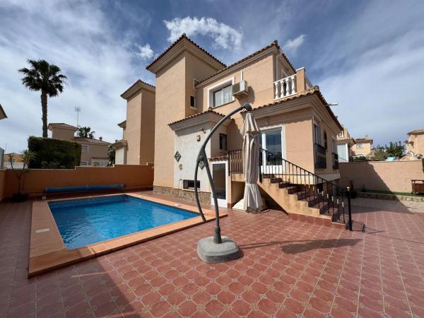 Casa independiente en calle Panticosa