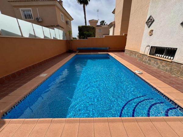 Casa independiente en calle Panticosa