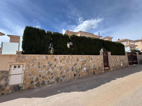 Casa independiente en calle Panticosa