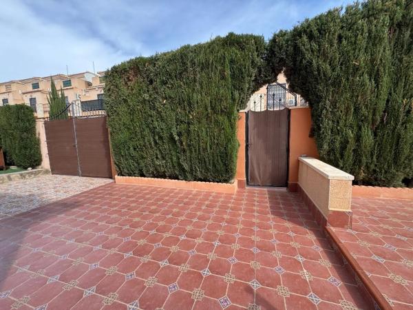 Casa independiente en calle Panticosa