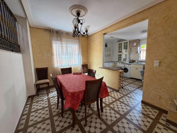 Casa independiente en calle Panticosa