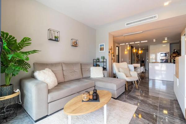 Piso en calle Lagos de Covadonga, 6