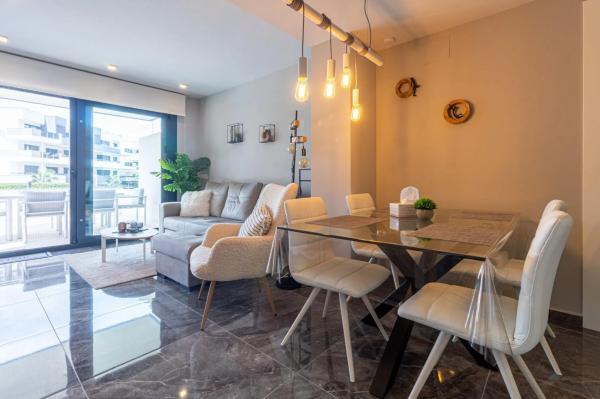 Piso en calle Lagos de Covadonga, 6