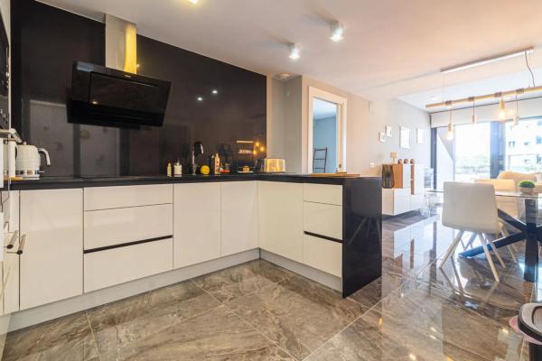 Piso en calle Lagos de Covadonga, 6