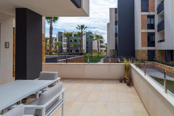 Piso en calle Lagos de Covadonga, 6