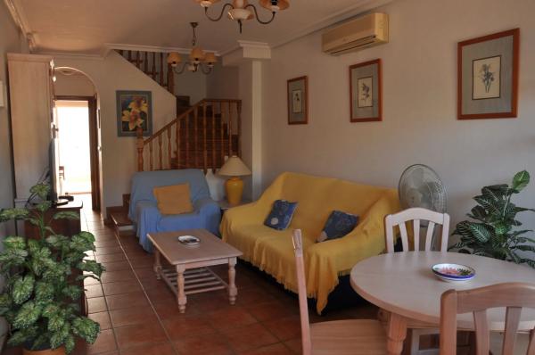Chalet adosado en calle Aire, 8