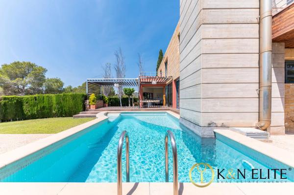 Casa independiente en calle Jacinto Verdaguer