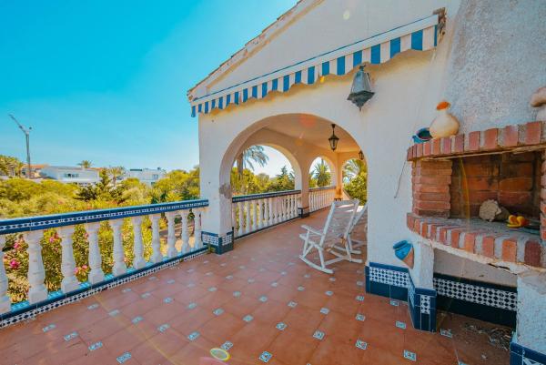 Casa independiente en calle de las Margaritas