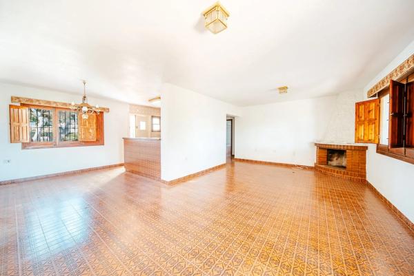 Casa independiente en calle de las Margaritas