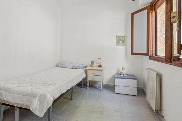 Casa independiente en calle Venezuela, 374