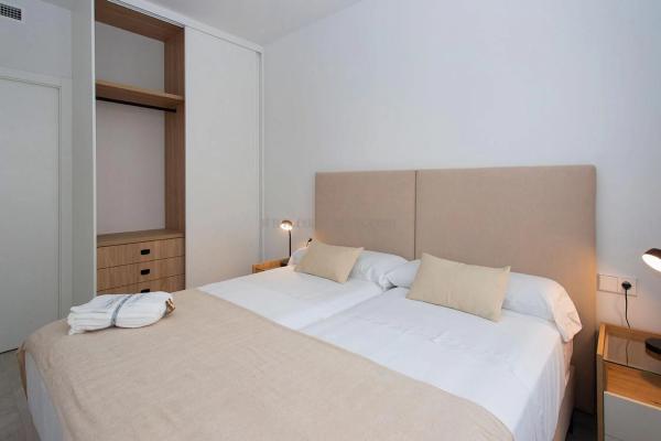 Chalet pareado en calle Caleta