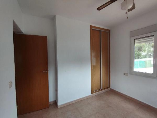 Casa independiente en calle Abeto p c