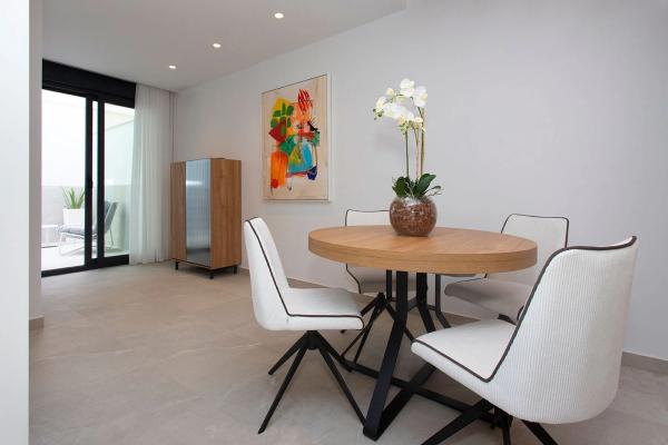 Chalet adosado en calle Caleta, 2