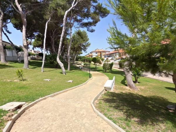 Casa independiente en avenida Río Llobregat, 44