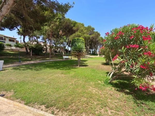 Casa independiente en avenida Río Llobregat, 44