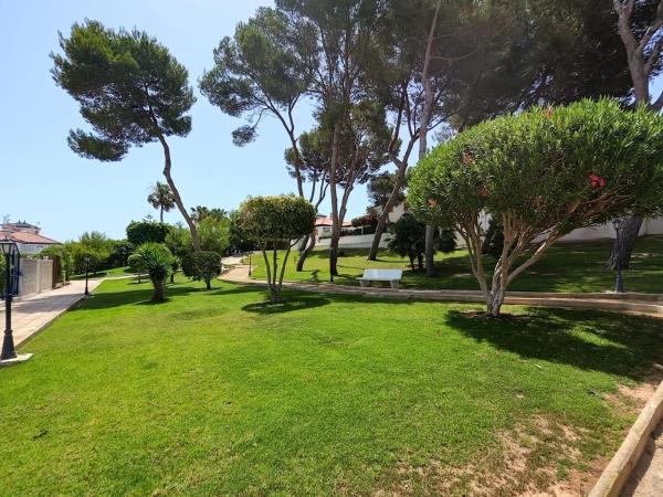 Casa independiente en avenida Río Llobregat, 44