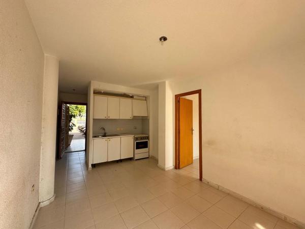 Piso en calle Alcarria, 6