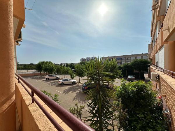 Piso en calle Alcarria, 6