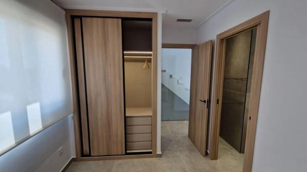 Casa independiente en calle Jose Maria Canizares