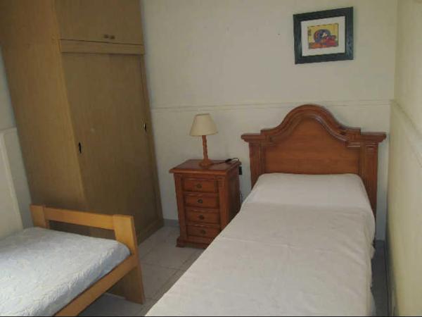 Chalet adosado en calle Caleta, 24